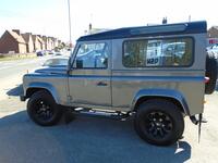 LAND ROVER DEFENDER 90