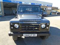 LAND ROVER DEFENDER 90